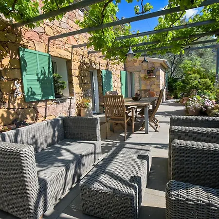 Teresa - Garden Terrace Splendid View - By Tgb *